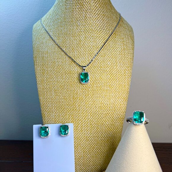3-Piece Lab-Grown Green Quartz and Cubic Zirconia Halo Pendant, Ring, & Earrings - Picture 1 of 6